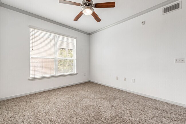 Building Photo - Limited-Time Incentive: 8 Weeks Free & $0 ...