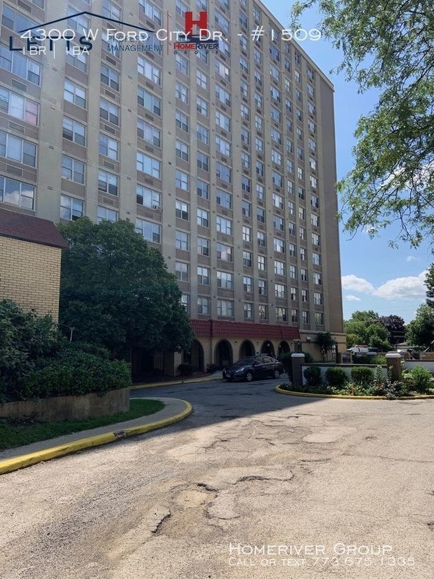 4300 W Ford City Dr Unit 1509, Chicago, IL 60652 Condo for Rent in
