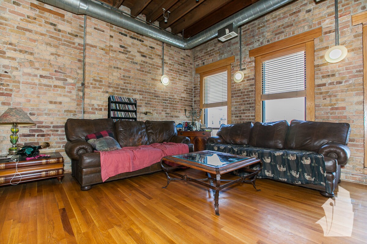 Foto principal - 1115 W Lake St