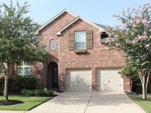 Building Photo - 27943 Castle Park Ln