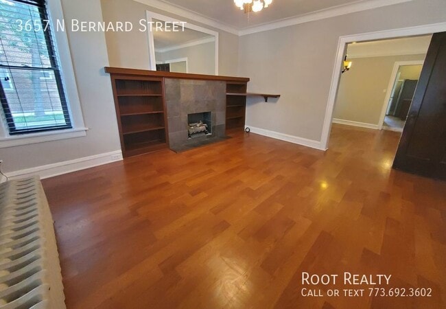 Building Photo - Irving Park East – Updated 2-Bedroom / 1-B...