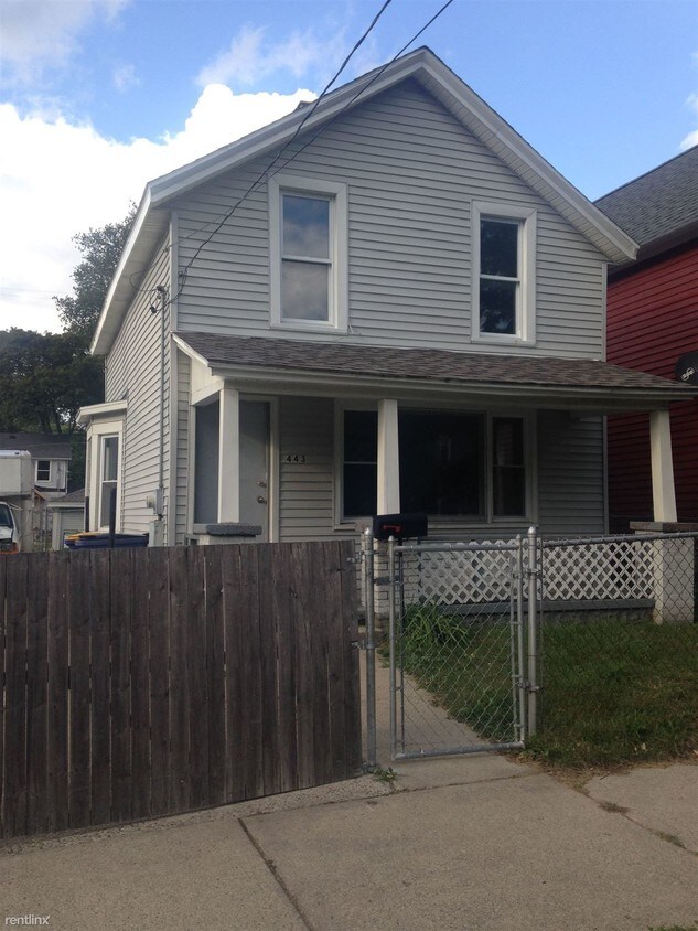 Primary Photo - 3 br, 2 bath House - 443 Carrier St NE