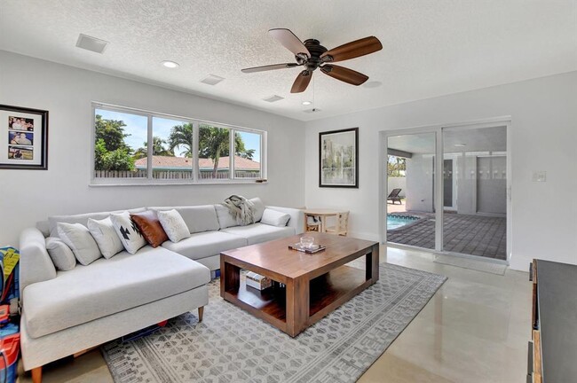 Foto del edificio - 1284 SW 13th Dr