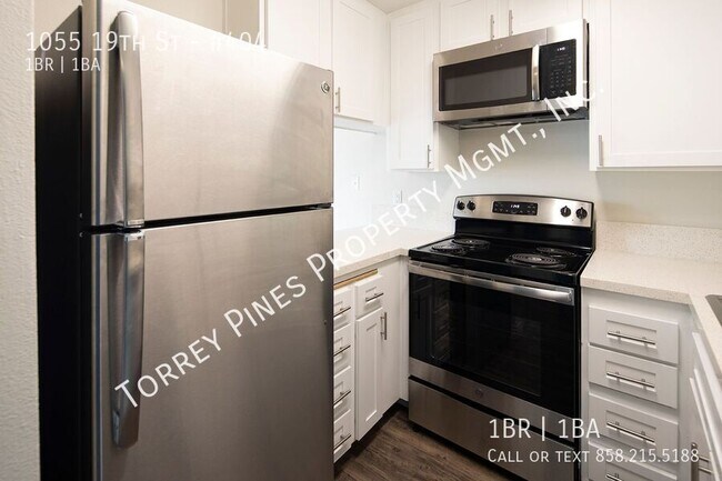 Building Photo - 1055 19th St