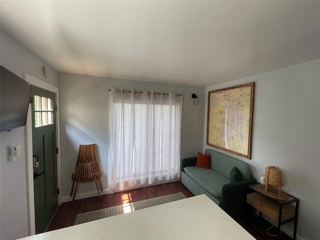 Foto del edificio - 1023 Nile St