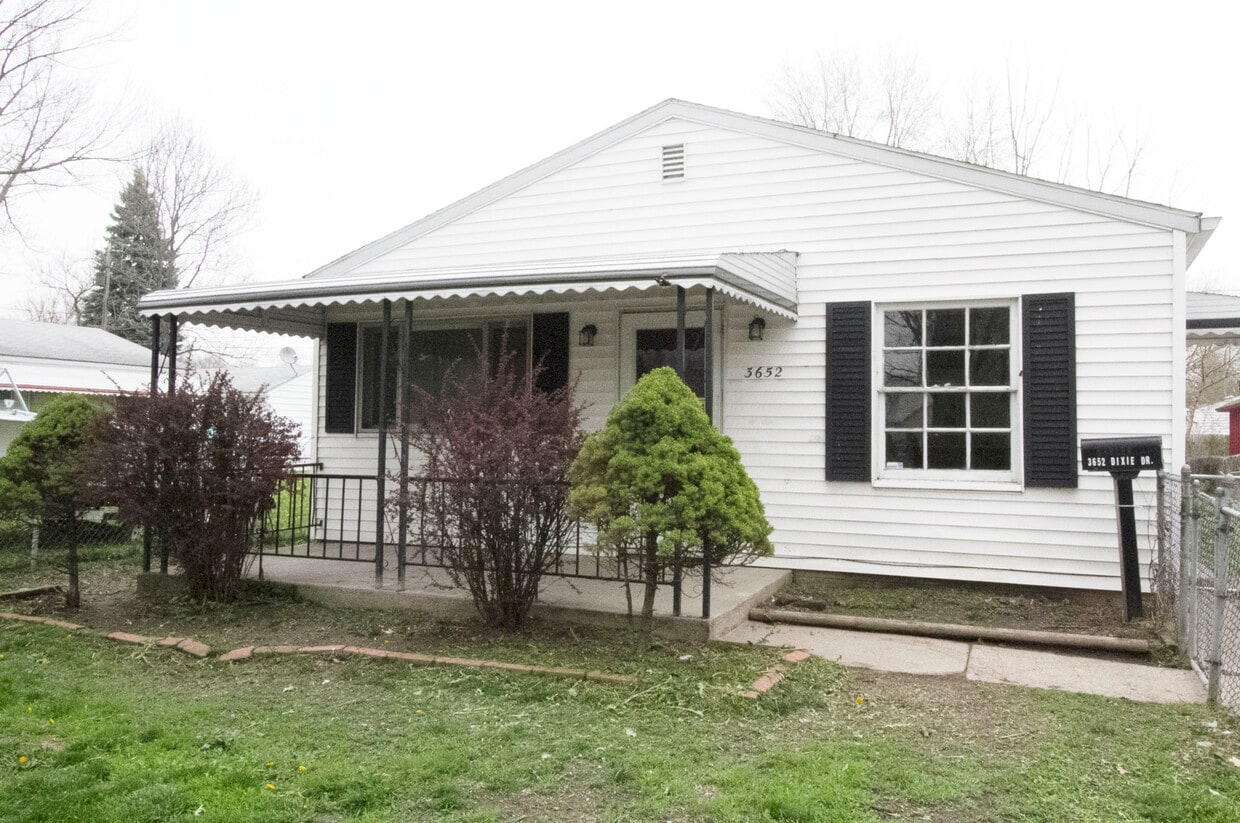 3652 Dixie Dr, Toledo, OH 43611 House Rental in Toledo, OH
