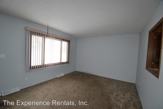 Building Photo - 3 br, 2 bath House - 5003 S. Drexel Drive