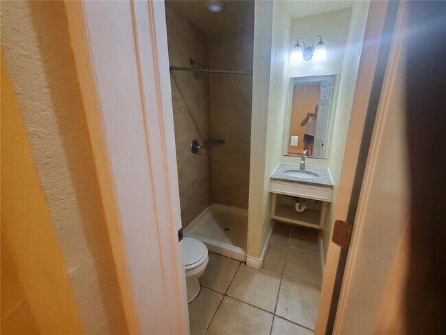 Foto del edificio - 901 NW 13th St