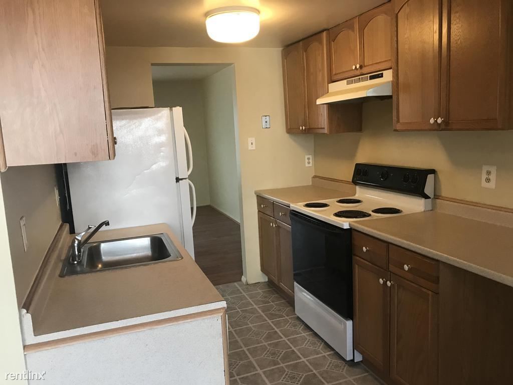 Primary Photo - 3 br, 2.5 bath Townhome - 15 Pine Cone Ct