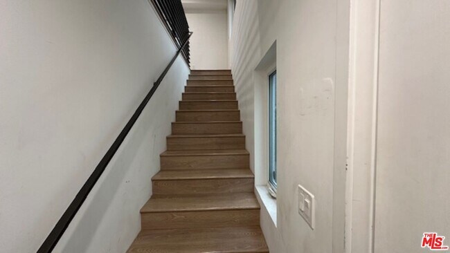 Foto del edificio - 5222 Satsuma Ave