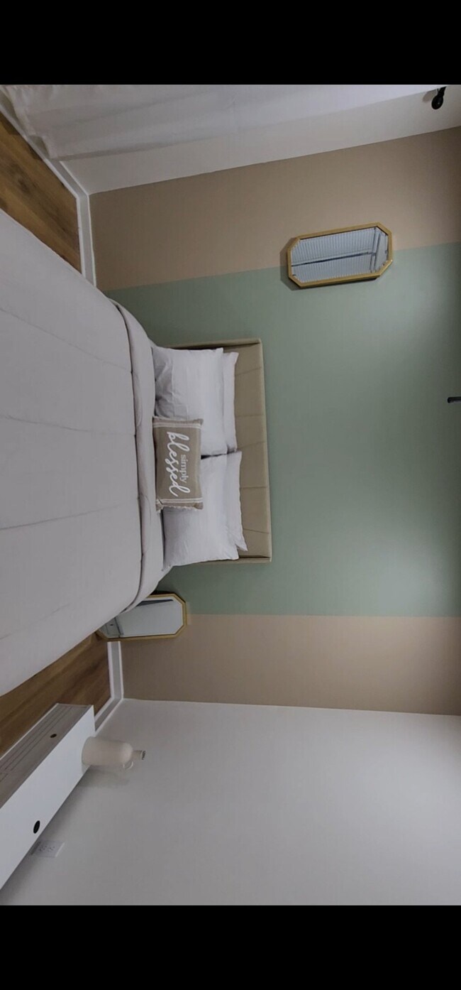 Foto del edificio - 3401 Windridge Dr