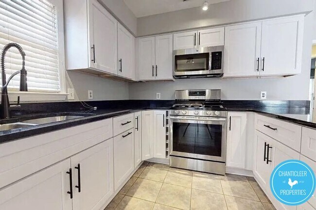 Foto del edificio - 4509 Latrobe Ct