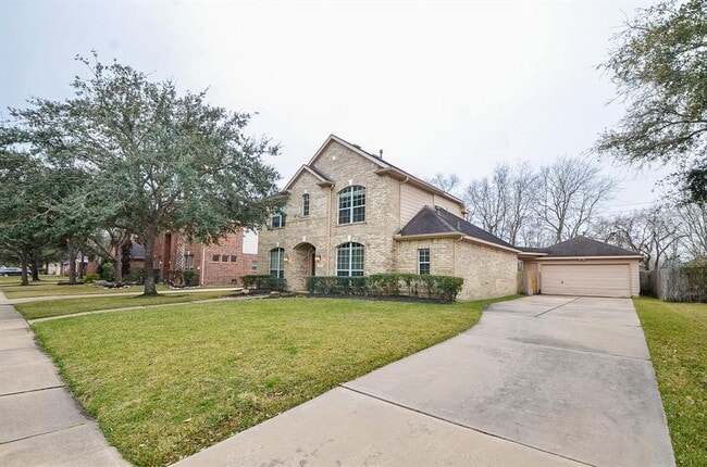 Building Photo - 2106 Blue Water Bay Dr