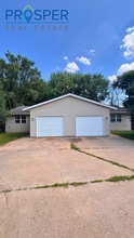Building Photo - 2023 Mittelstadt Ln