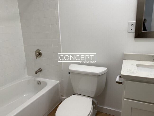 Foto del edificio - 1200 Adams St