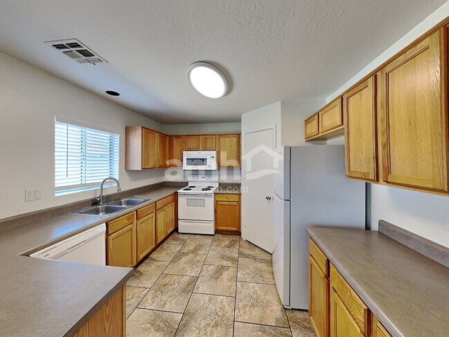 Foto del edificio - 12438 W Windrose Dr