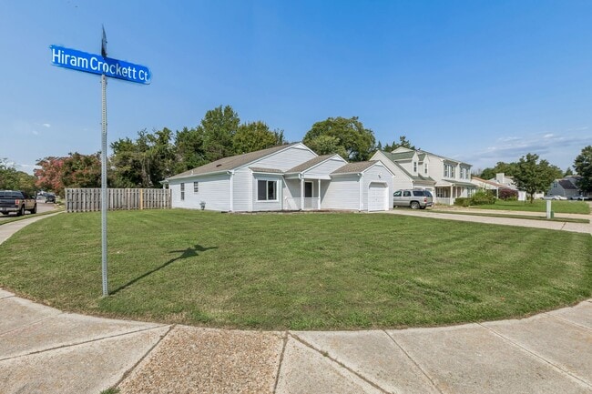 Building Photo - 2 Hiram Crockett Ct