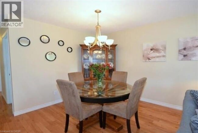 Building Photo - 370 E 24th St