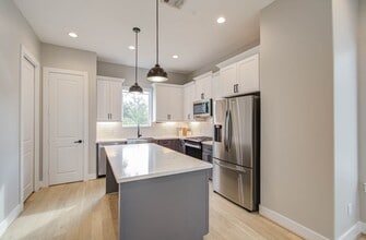 Building Photo - 10914 Fire Creek Dr