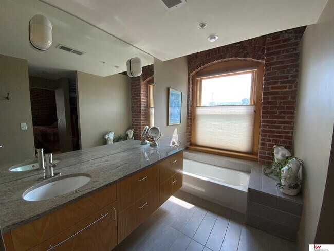 Foto del edificio - 105 S 9th St