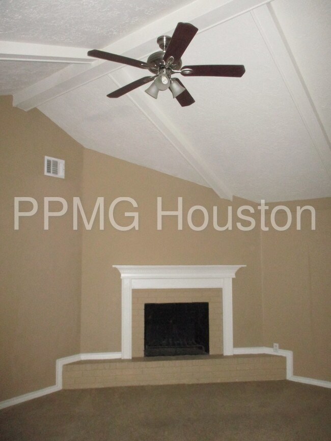 Building Photo - 14418 Foxford Way, Houston, TX, USA