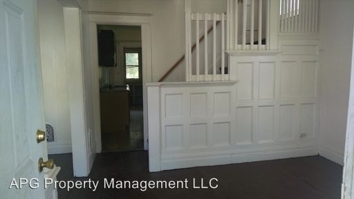 Building Photo - 675 Avenue D