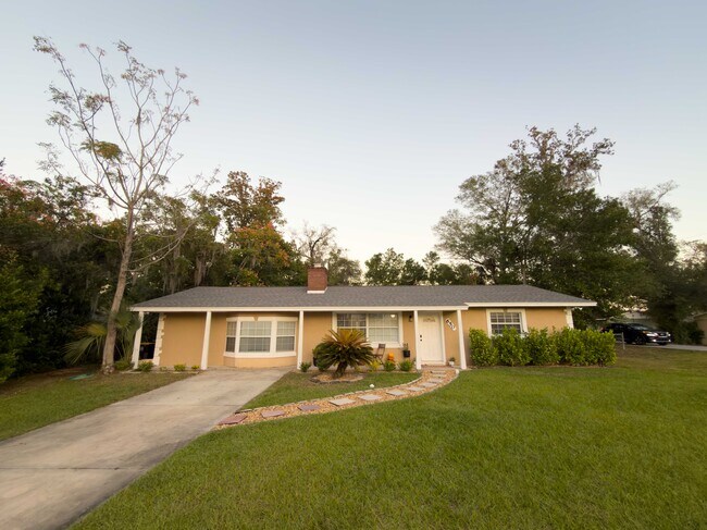 Foto del edificio - 650 S Park Ave