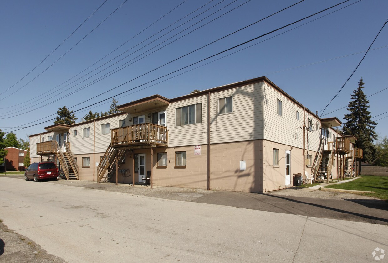 Foto del edificio - 3301-3339 Niagara St