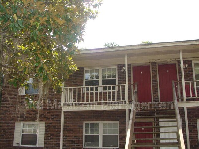 Foto del edificio - 1 Oak Forest Ln