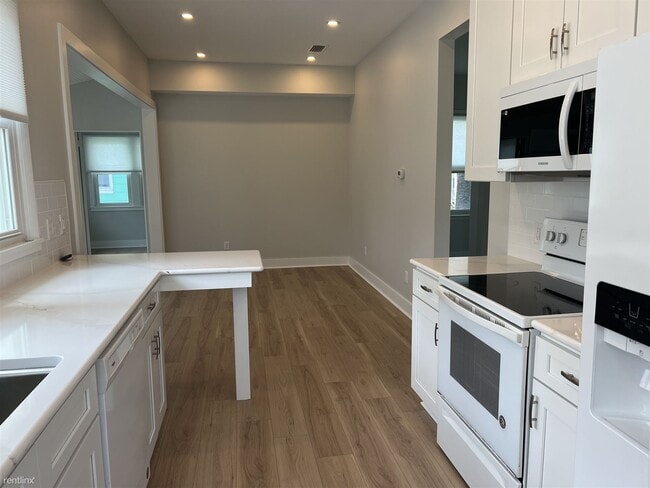 Foto del edificio - 2 br, 1 bath House - 111 Palm Place