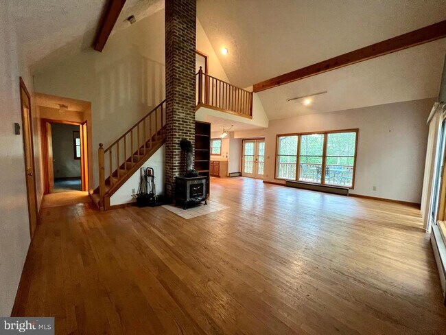 Foto del edificio - 148 Fieldstone Ln