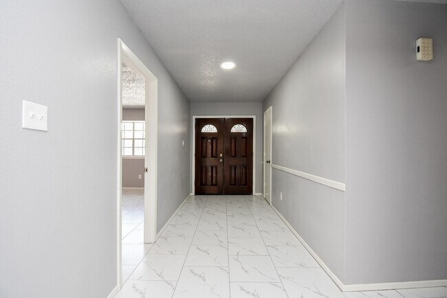 Building Photo - 23515 Briarcreek Blvd