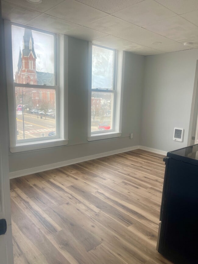 Foto del edificio - 43-45-45 N Broad St