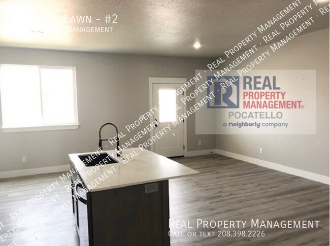 Foto del edificio - 159 Park Lawn Dr