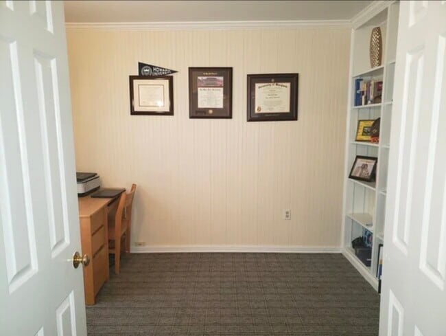 Photo - 7713 Bristol Square Ct House