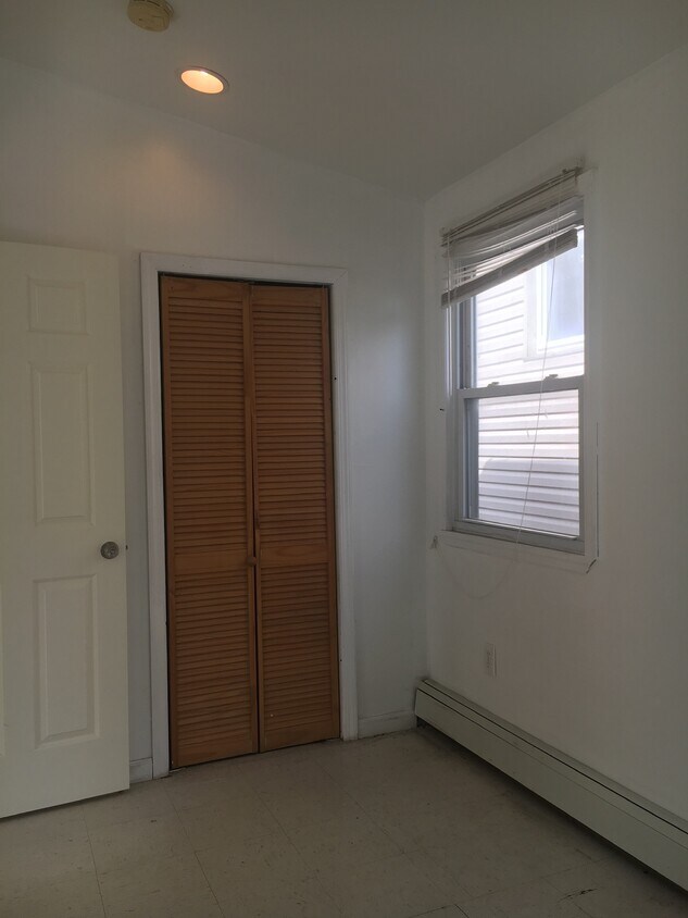 Primary Photo - 541 30th St