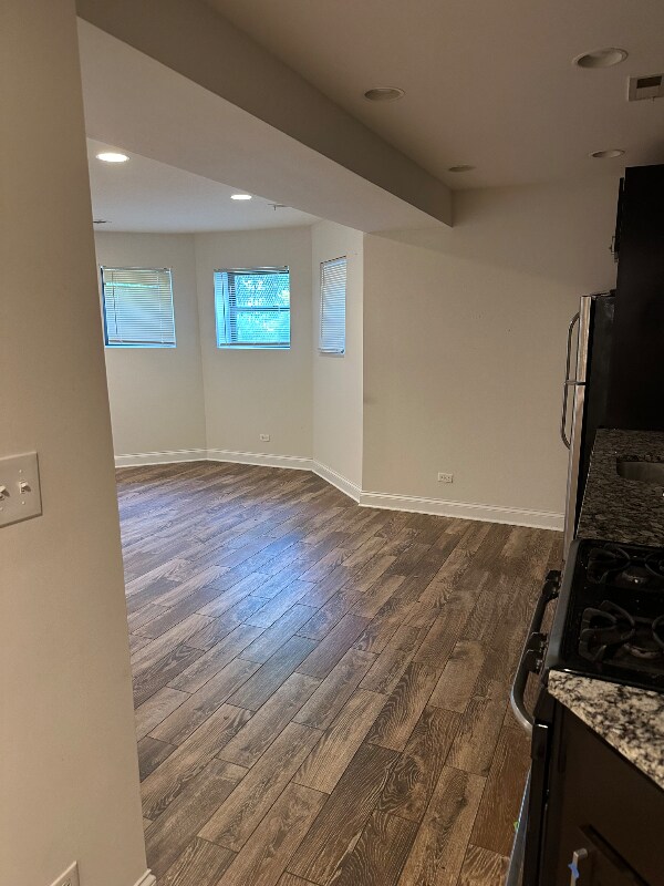 Foto del edificio - 4927 N Winthrop Ave