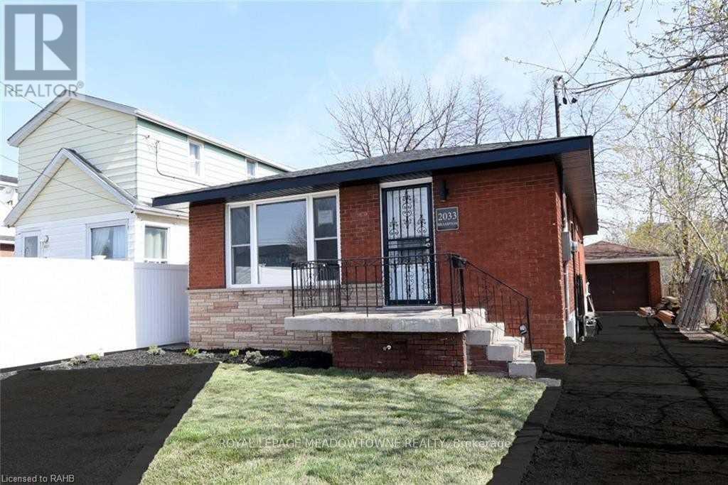 Photo principale - 2033 Brampton St