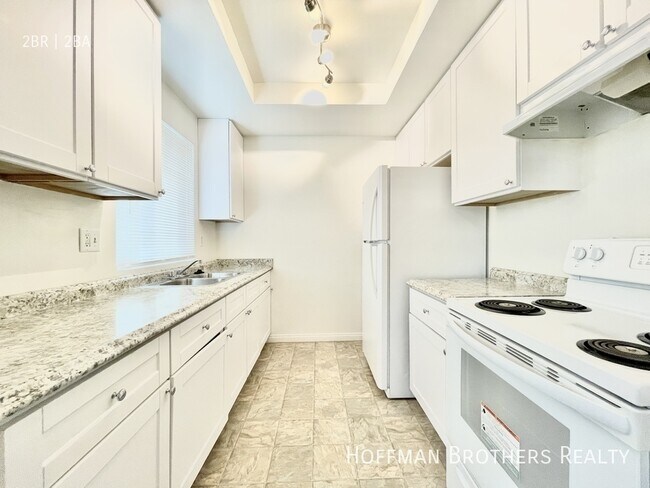 Foto del edificio - 2219 Ruhland Ave