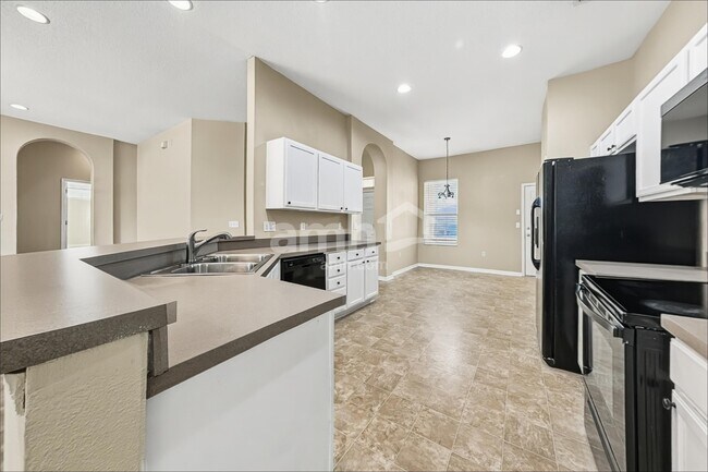 Foto del edificio - 3828 Alamanda Hills Ln