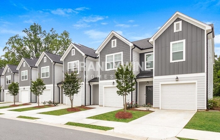 Foto principal - 110 Crestview Wy