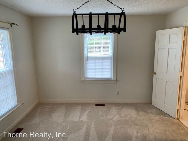 Foto del edificio - 3 br, 2 bath House - 200 Brentwood Drive