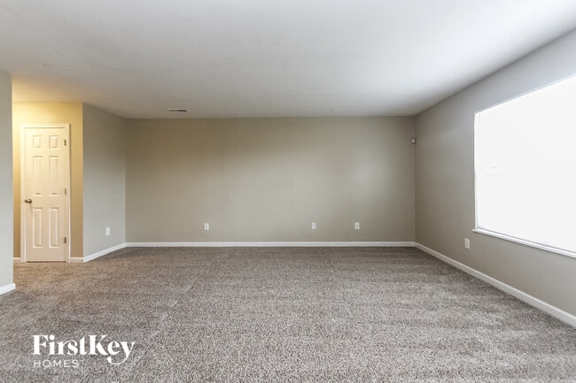 Building Photo - 2634 Lullwater Ln