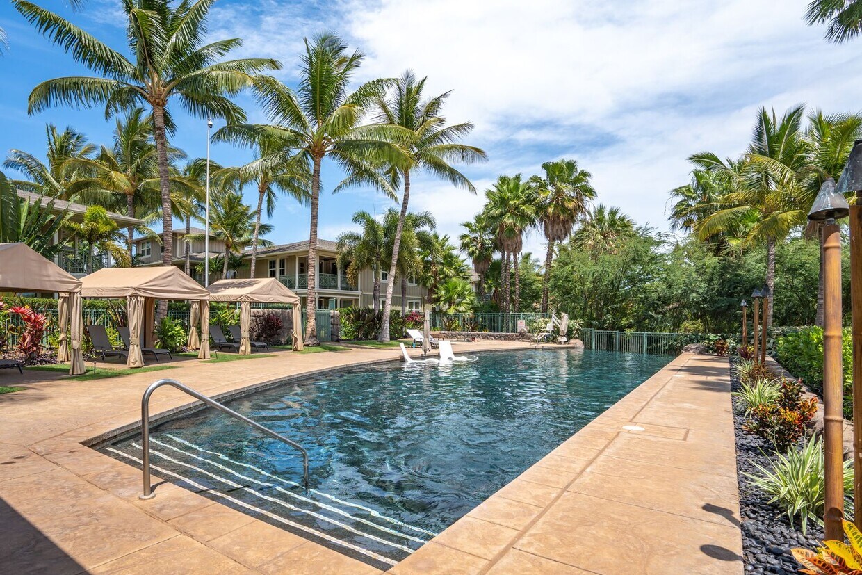 Foto principal - Beautiful Fully Furnished, 2 Bed, 2.5 Bath...
