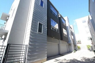 Building Photo - 4708 Crawford St