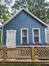 Building Photo - 813 Kickapoo St