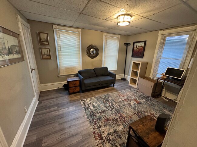 Foto del edificio - 344 16th Ave NE