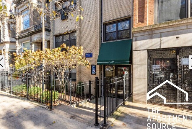 Building Photo - 1435 N Dearborn St