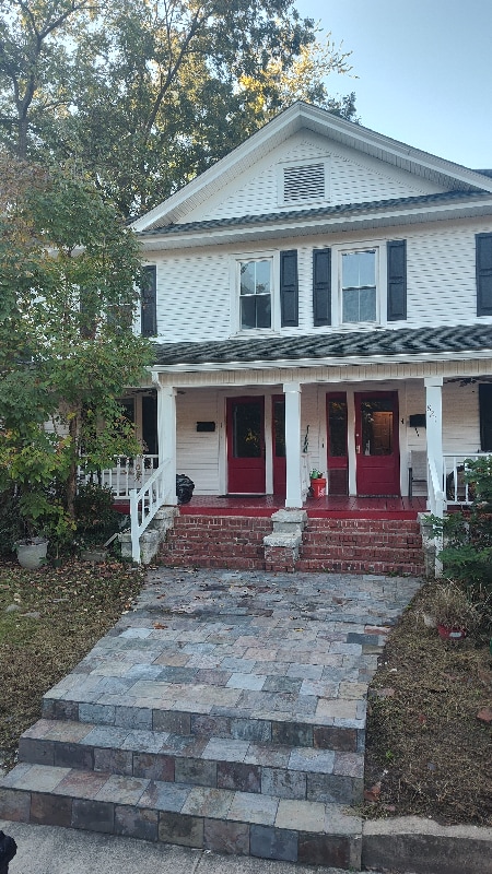 Building Photo - 821 Burch Ave