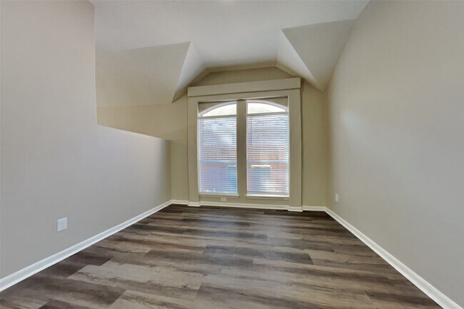 Foto del edificio - 70 N Creekmist Pl